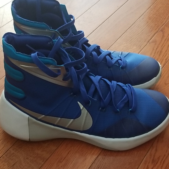 nike sneakers high tops